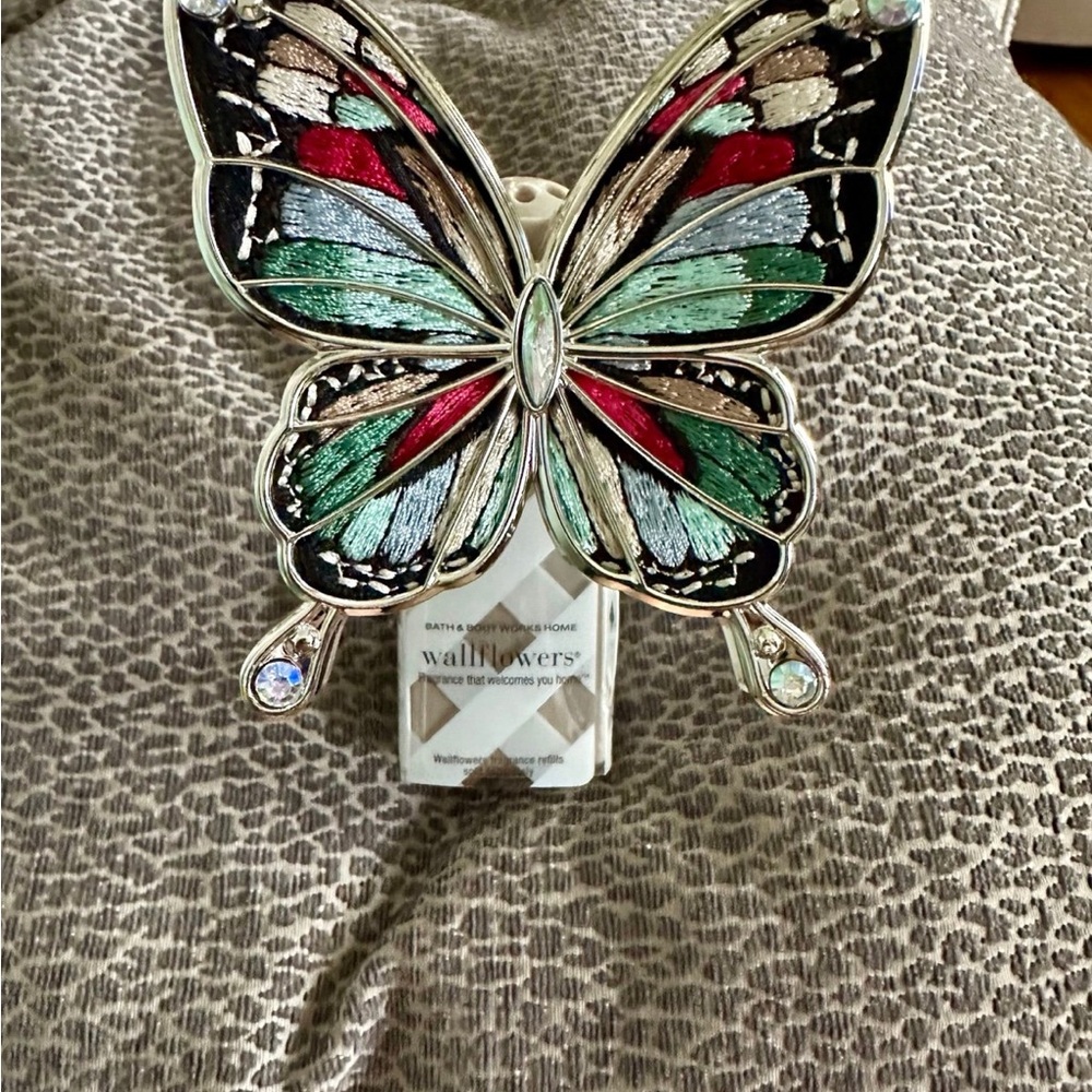 Bath & Body Works Multicolor Butterfly Wallflower Plug